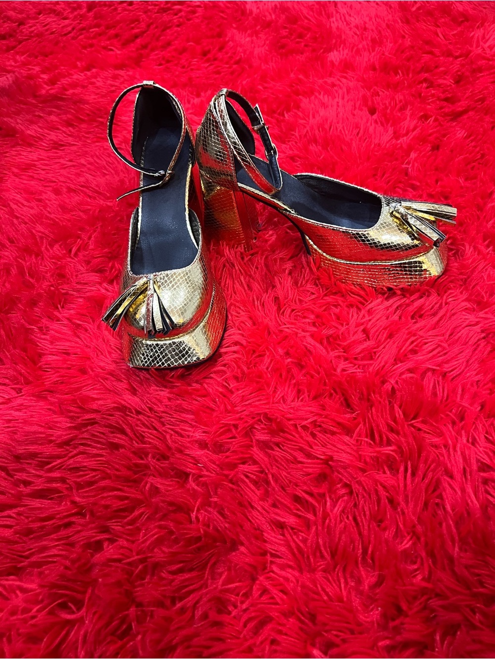 Kirliner Metallic Gold Platform Heels Tassel Ankle Strap Size 7.5
